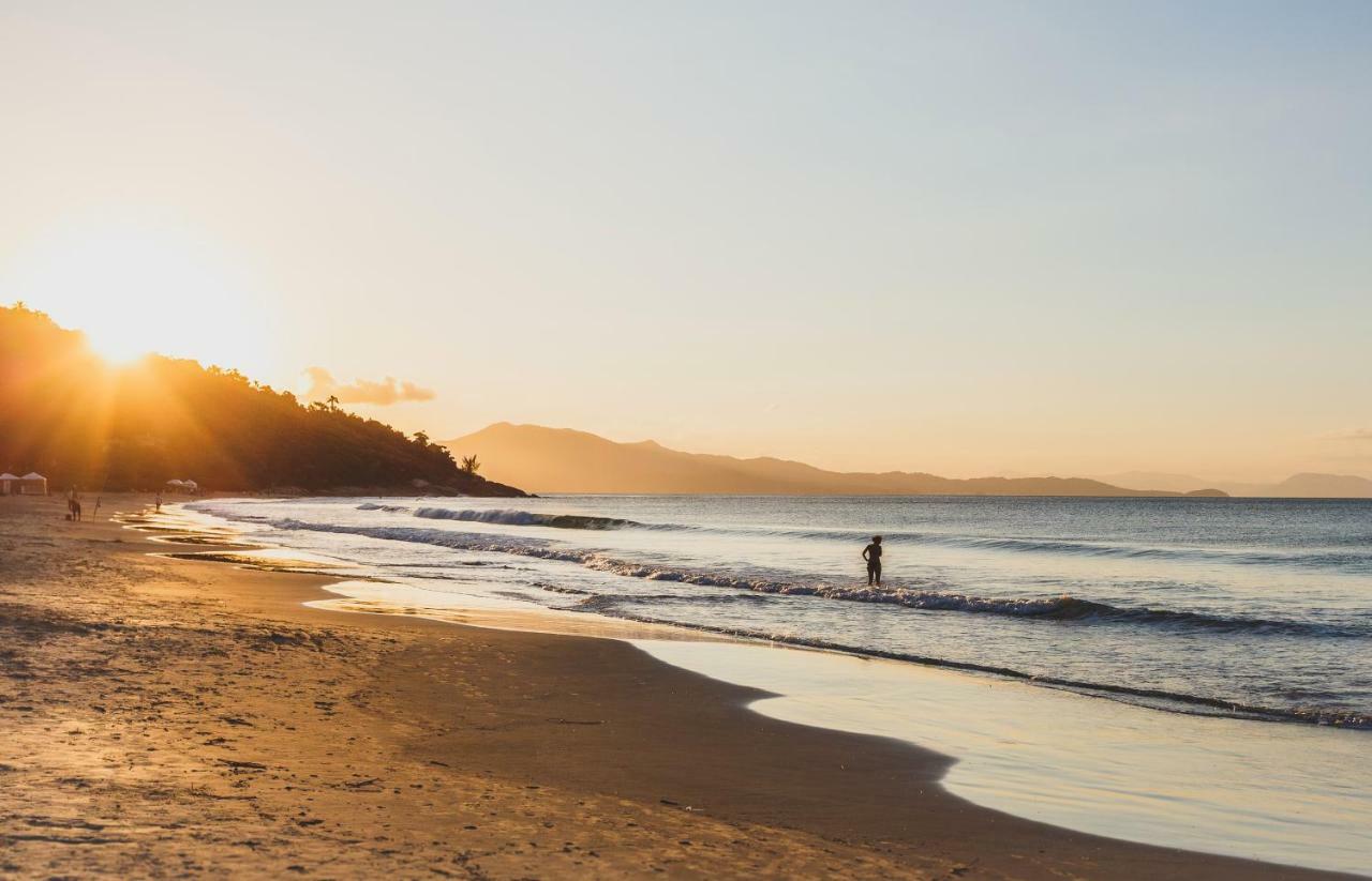 Apartamento Com 4 Suites Pe Na Areia Florianópolis Zewnętrze zdjęcie